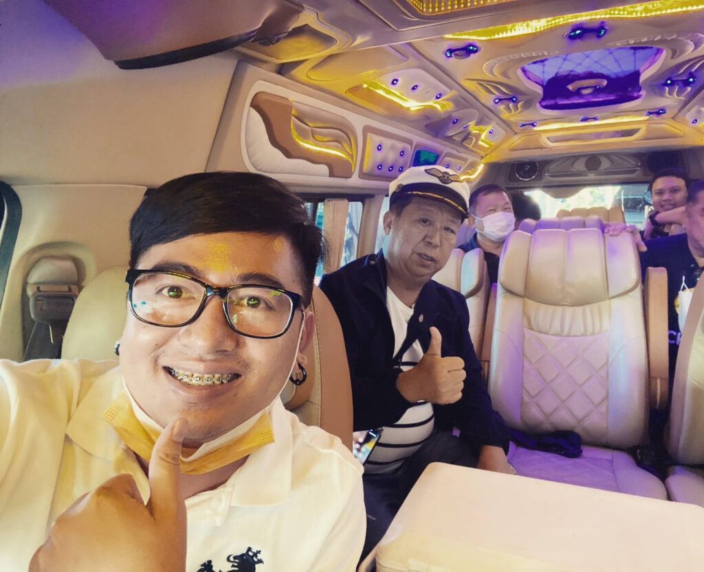 คุณตัน อิชิตัน กับ เช่ารถตู้สกลนคร