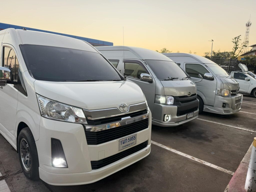 ทีมงานเช่ารถตู้สกลนคร by เสี่ยโอ้ตวีไอพี